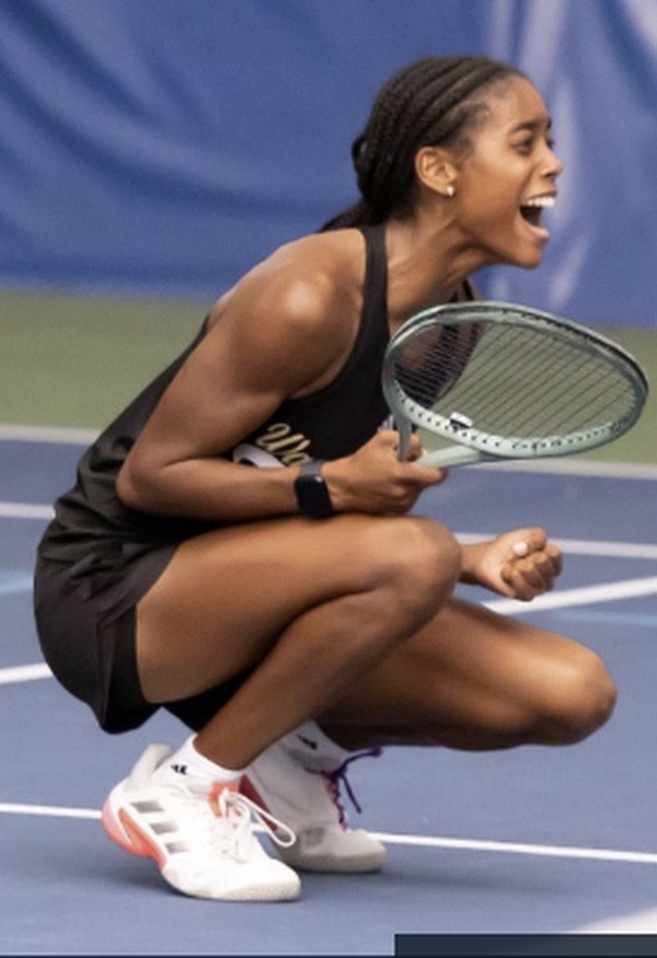 Samaya Smith celebrating her IHSAA state tennis championship